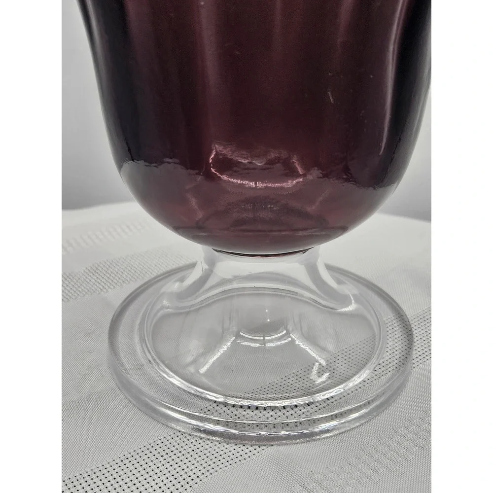Vintage Amethyst Purple Art Glass Tulip Vase‎ Scalloped Petal Rim Clear Base 7in